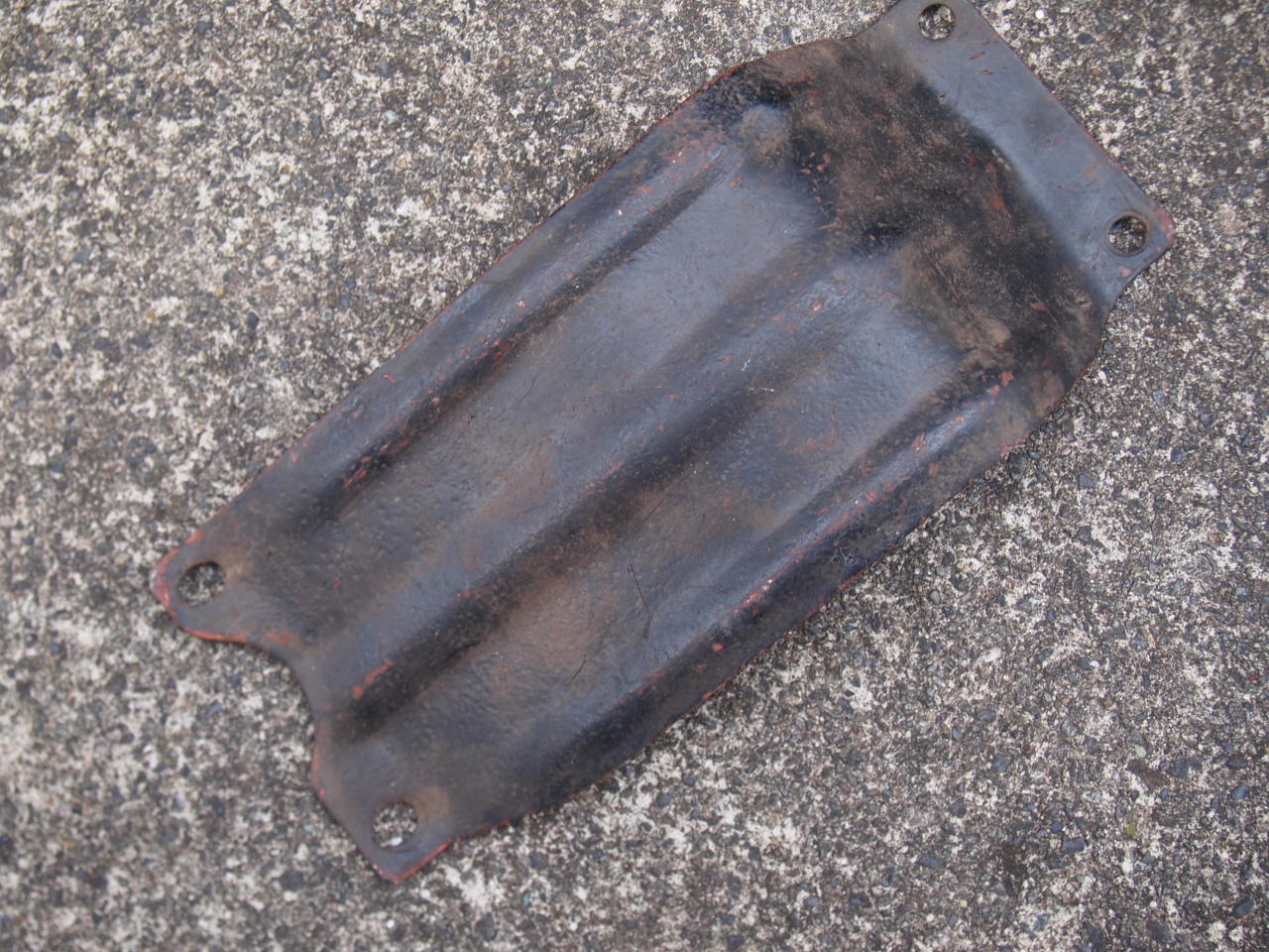 スキッドプレート