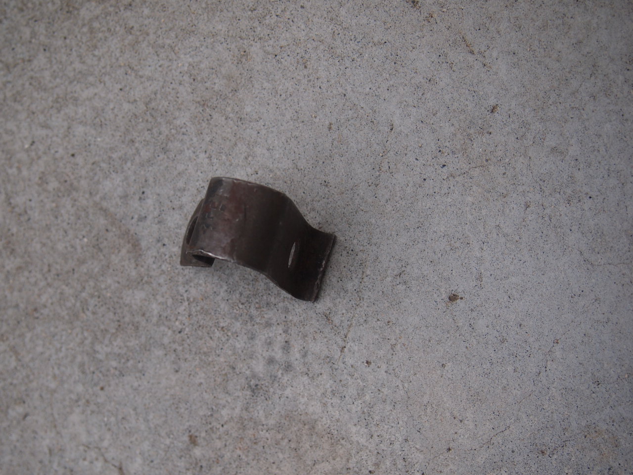 スピードメーターケーブルクリップ