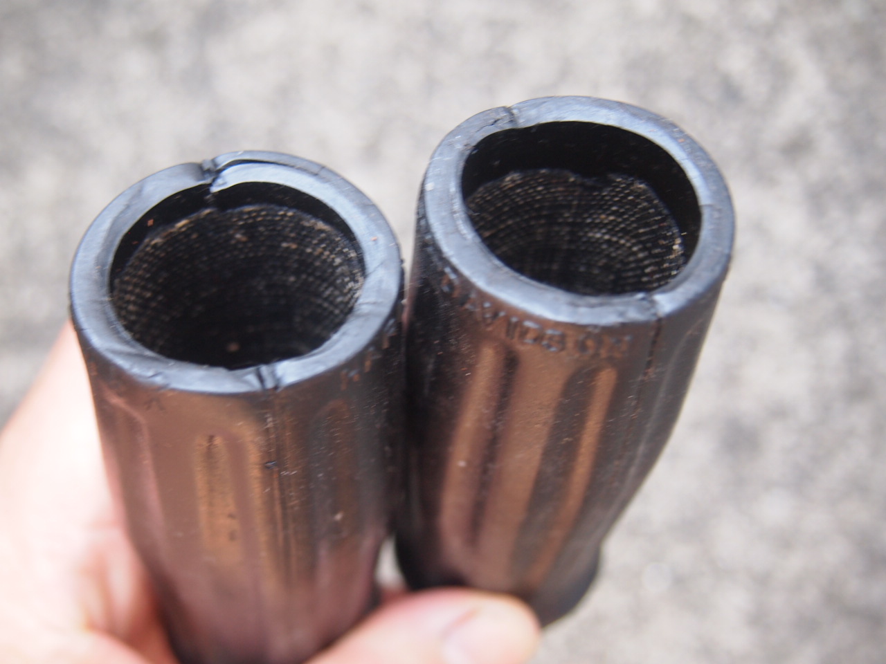 35-48　グリップ