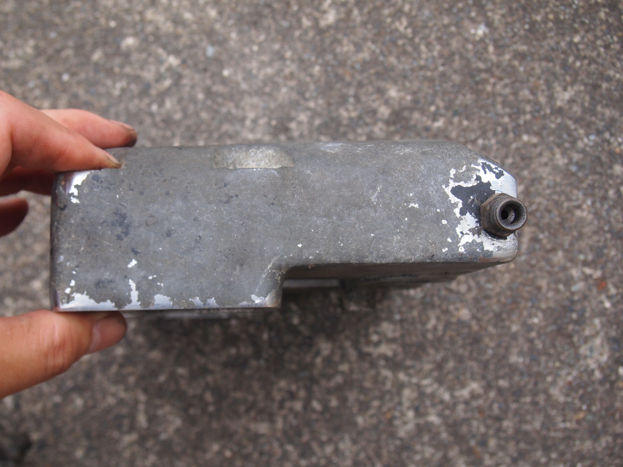 ショベルロッカーボックス