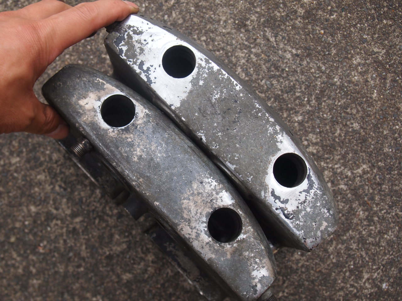 ショベルロッカーボックス