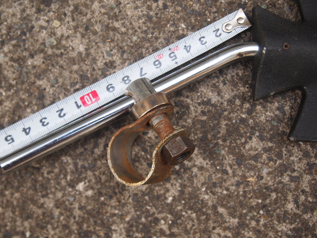 アイアンクロスミラー