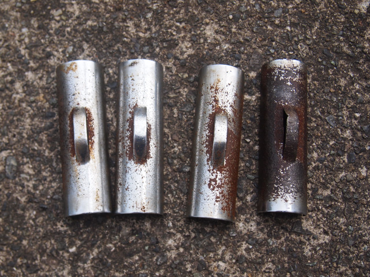 パンヘッドプッシュロッドカバー