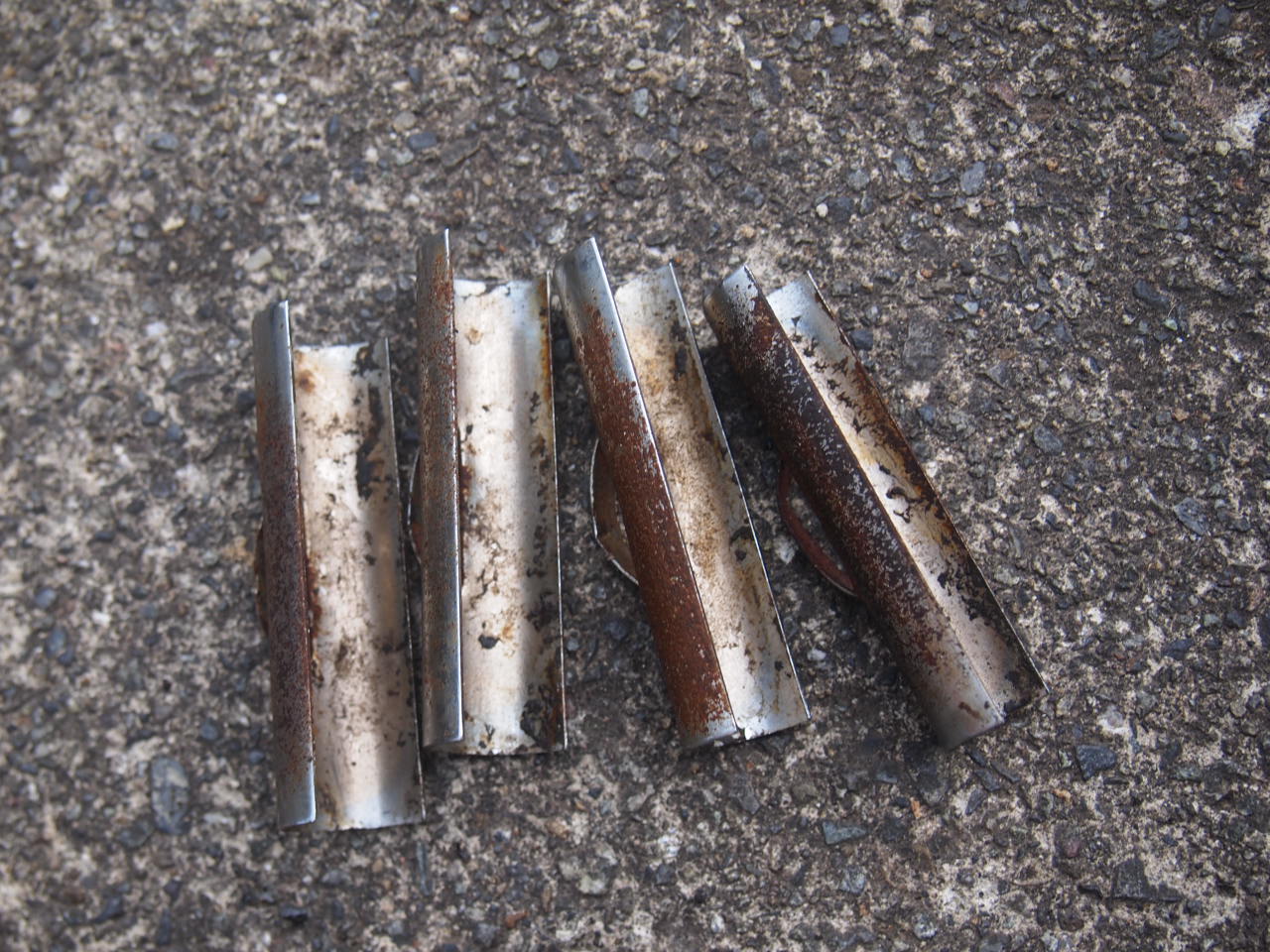 パンヘッドプッシュロッドカバー