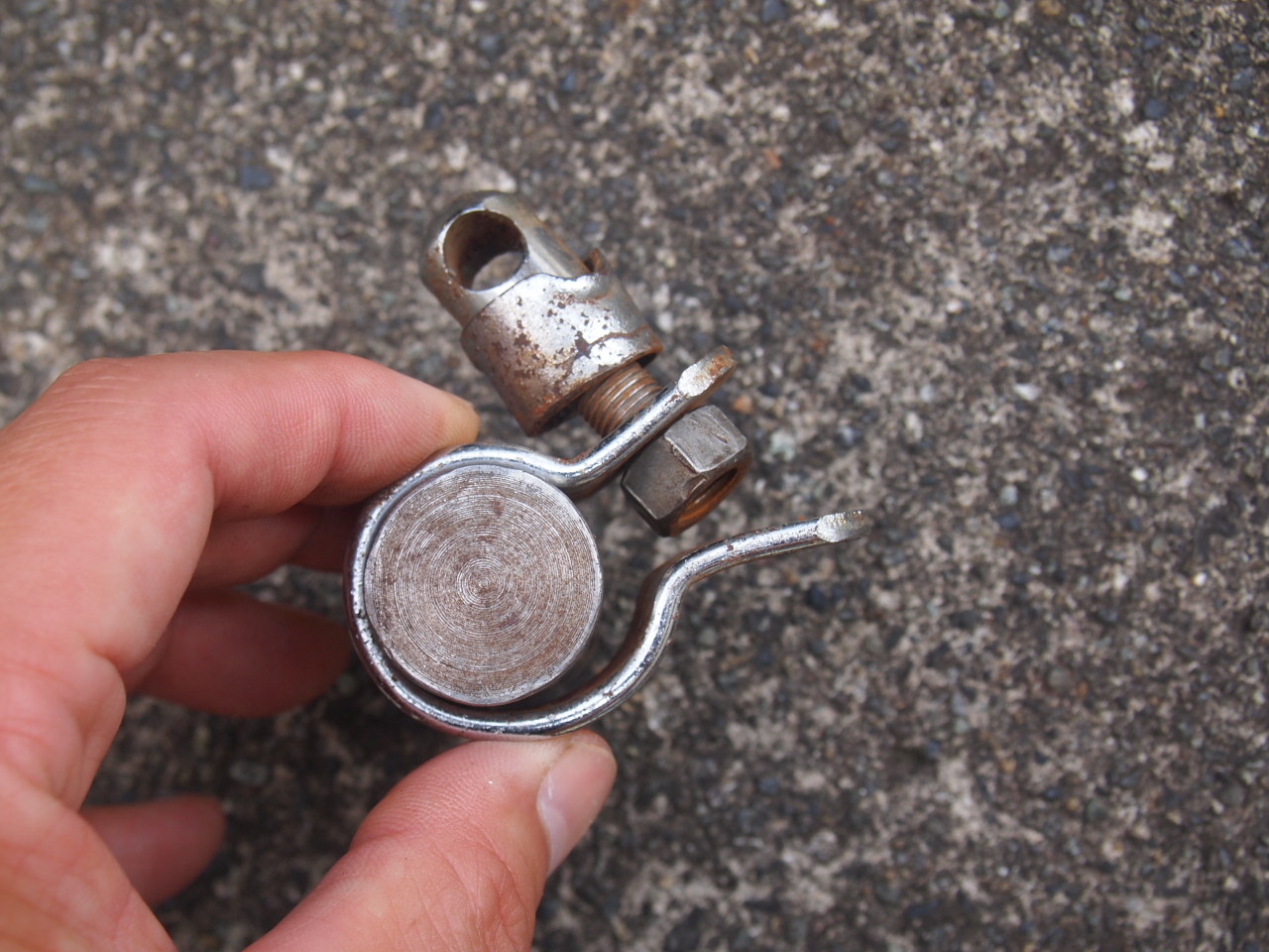 ミラークランプ