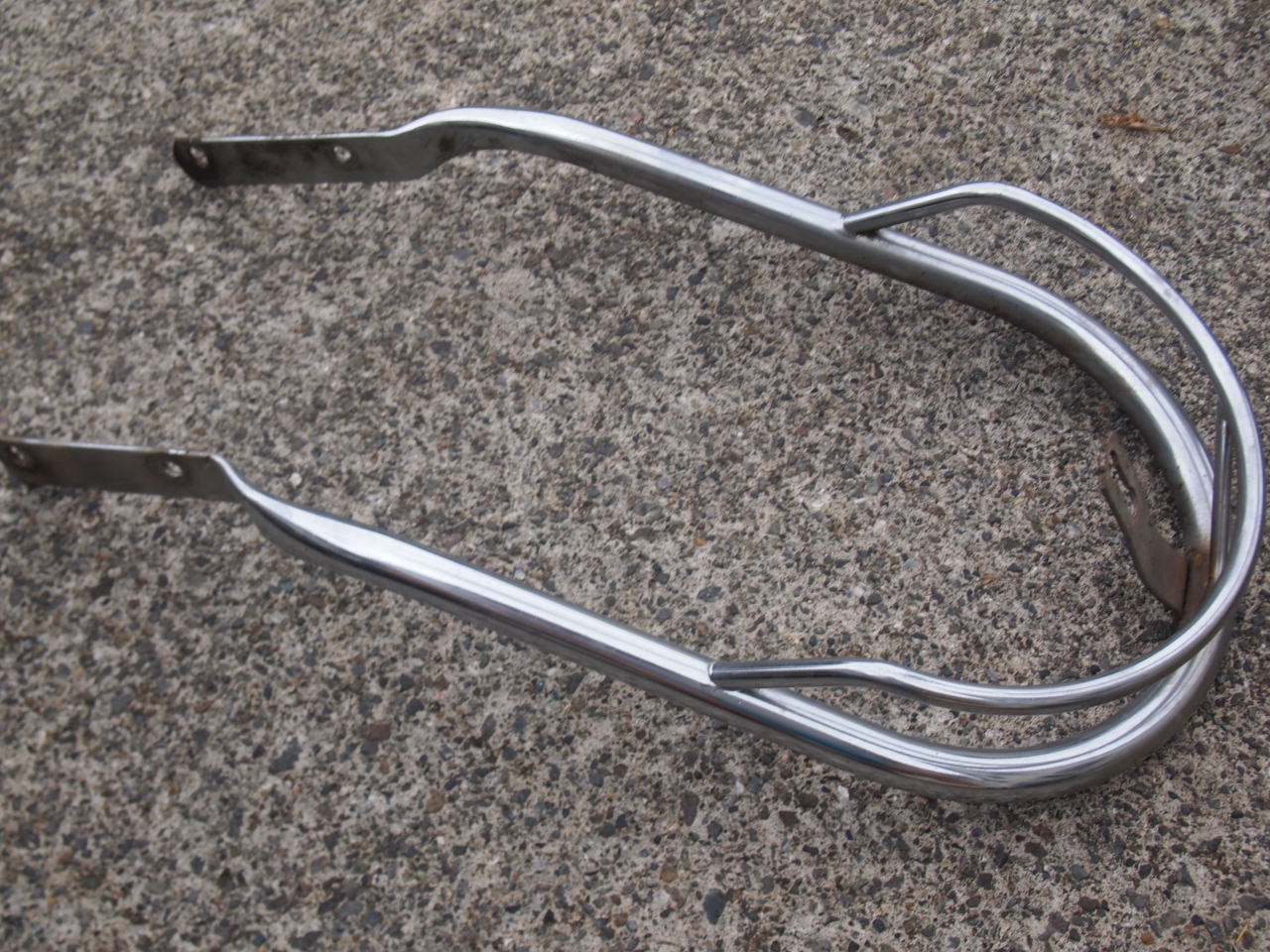 フロントバンパー