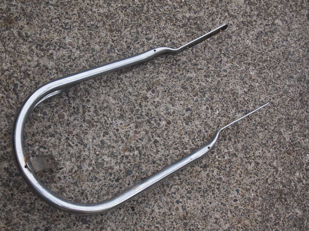 フロントバンパー