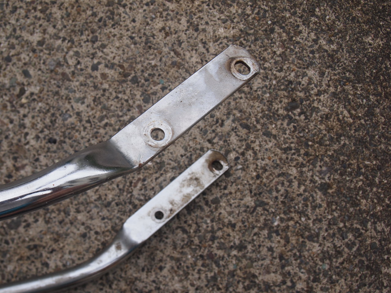 フロントバンパー