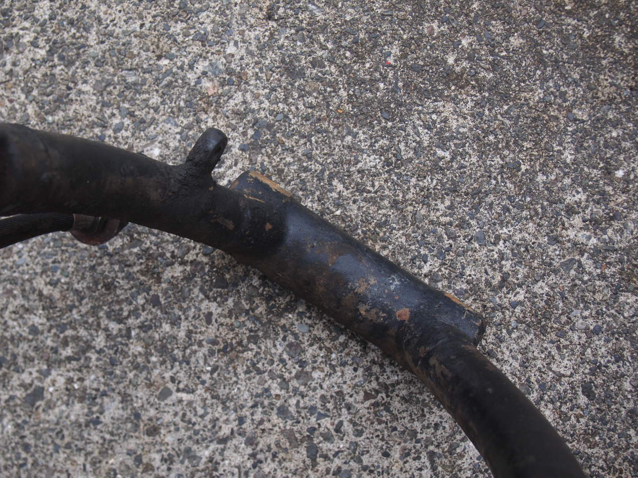 ラウンドスイングアーム