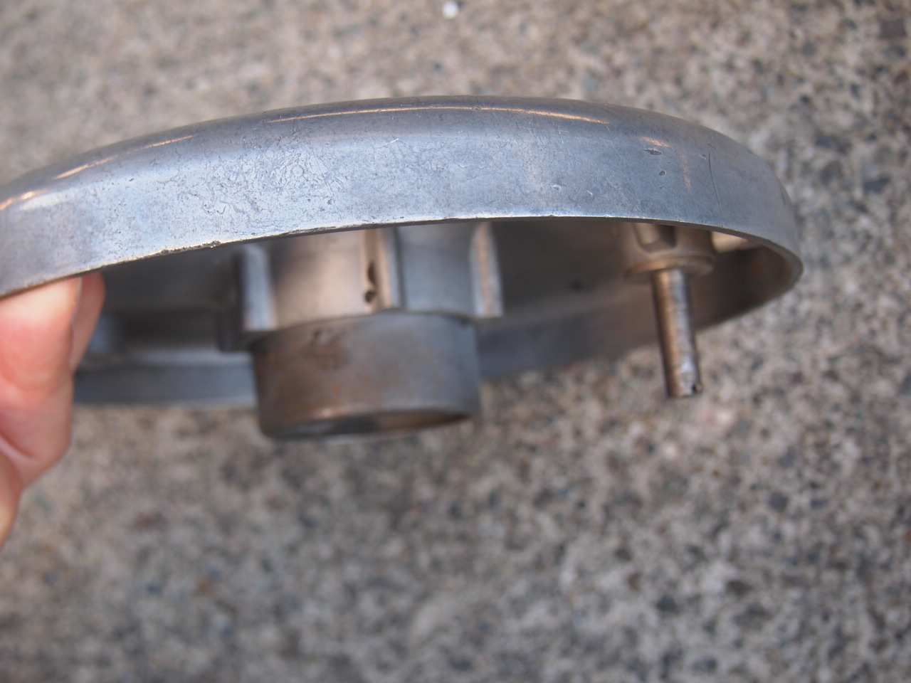 グライドブレーキ　バックプレート