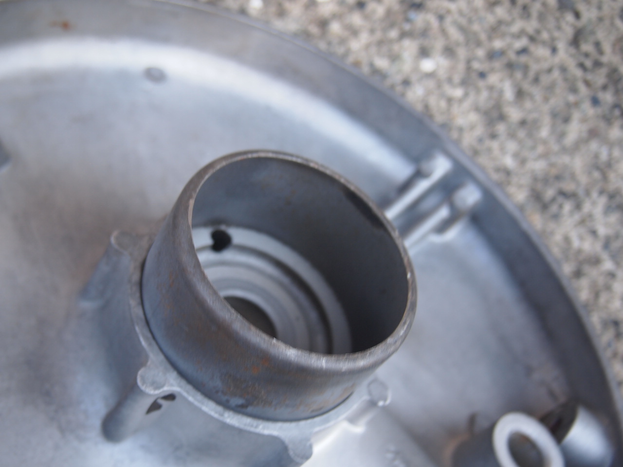 グライドブレーキ　バックプレート