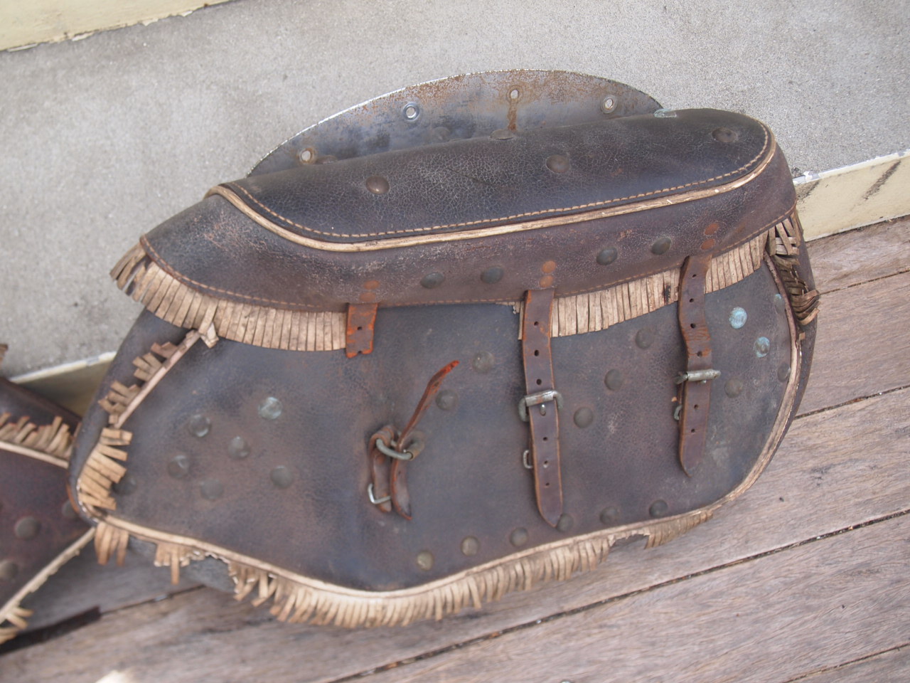 ブコサドルバッグ