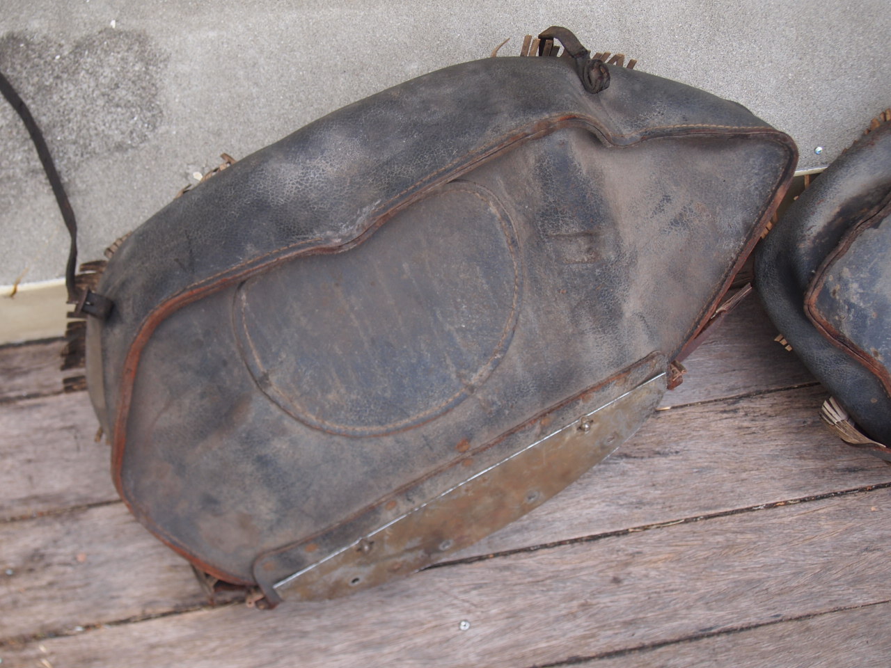 ブコサドルバッグ