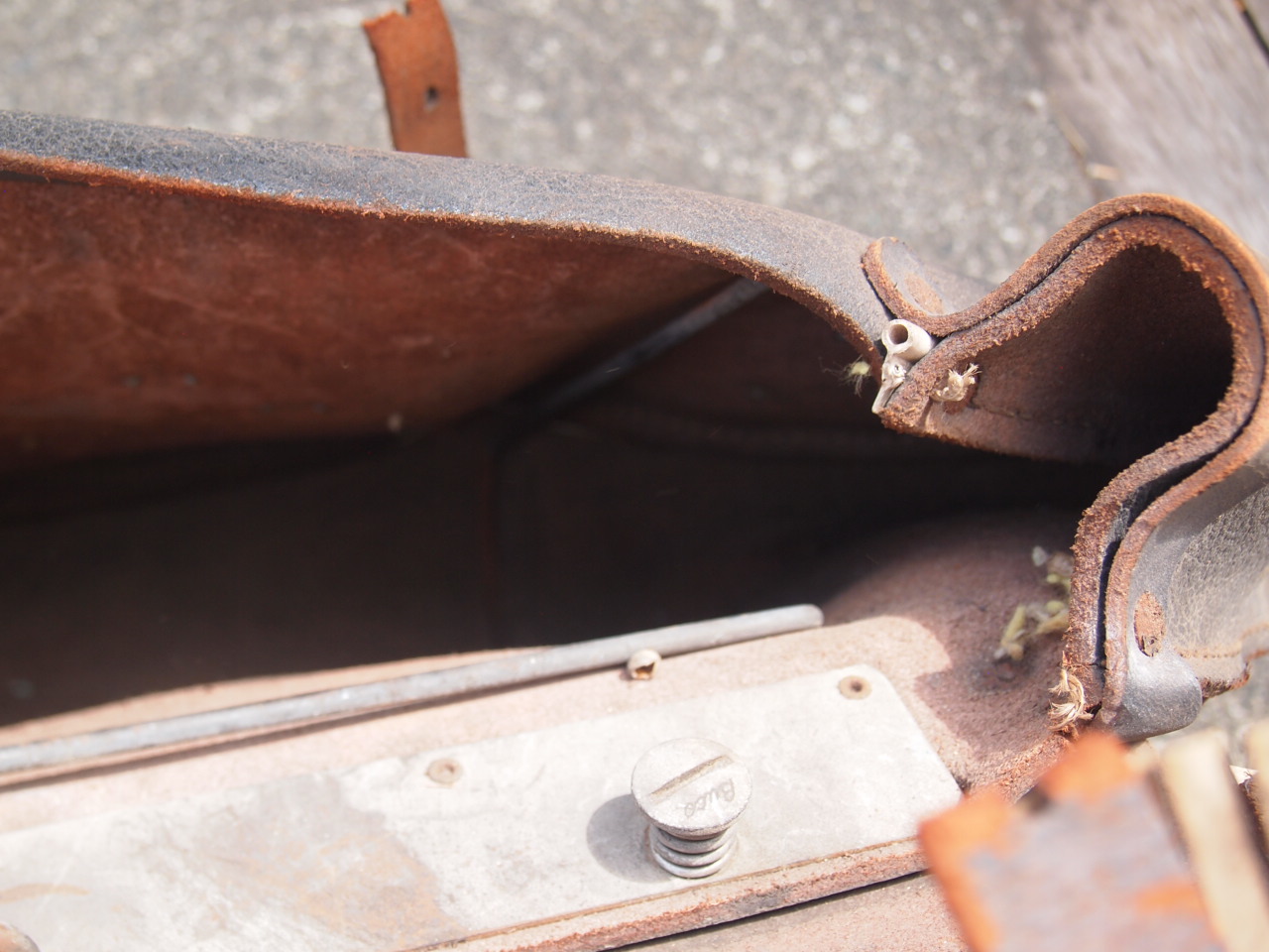 ブコサドルバッグ