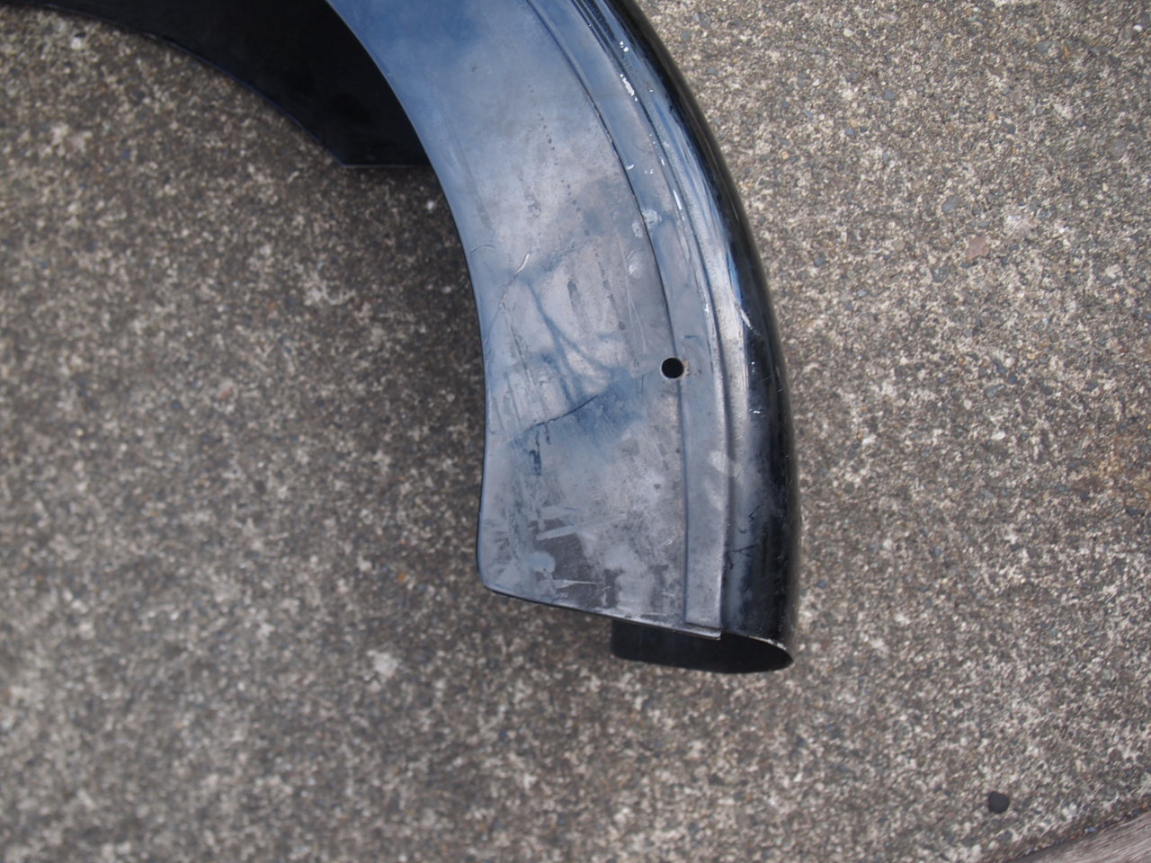 ワイドブレースRフェンダー