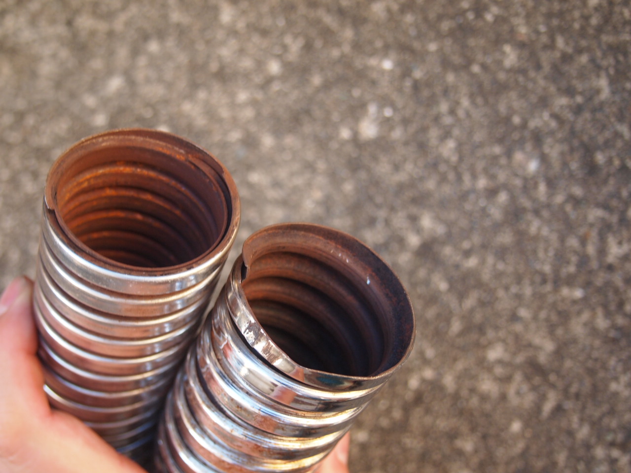 マフラー　スリンキー