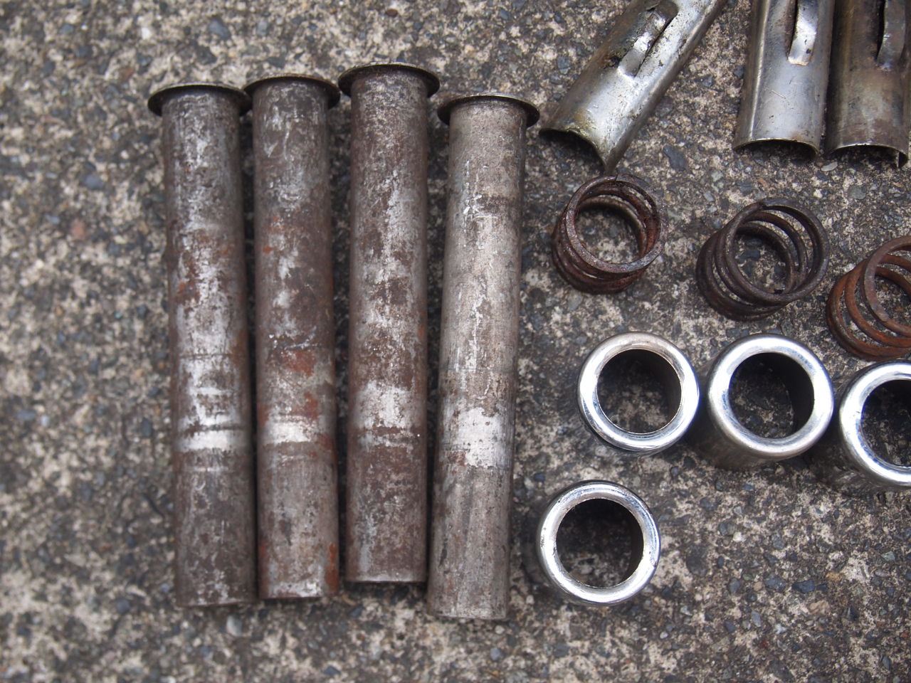 パンヘッド　プッシュロッドカバー