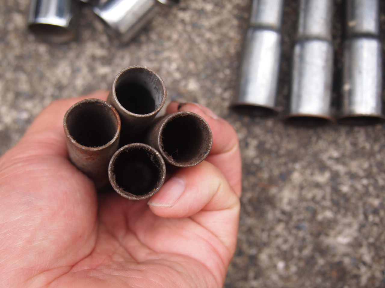 パンヘッド　プッシュロッドカバー