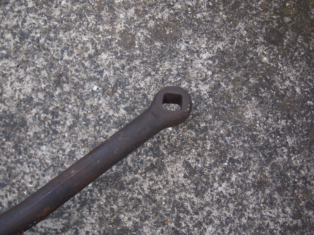 クラッチリリースアーム