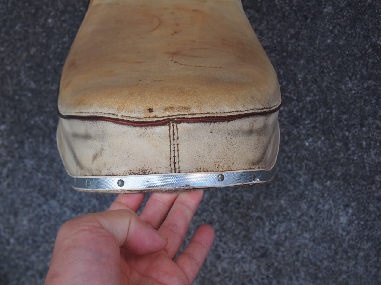 アイアン　バディシート