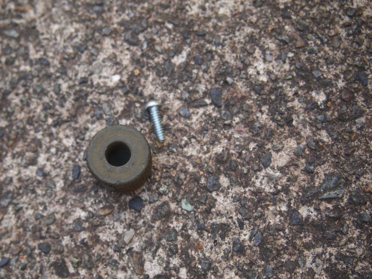 スピードメーターライトノブ