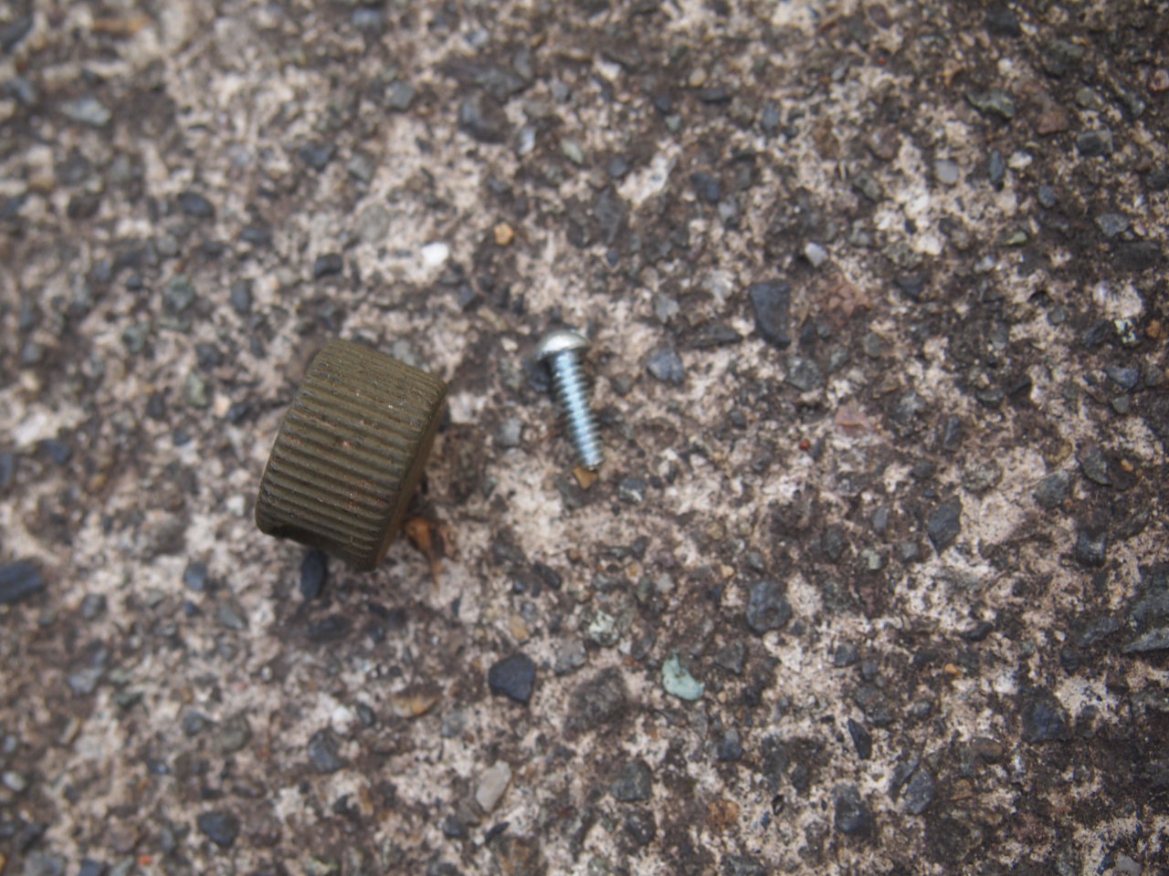 スピードメーターライトノブ