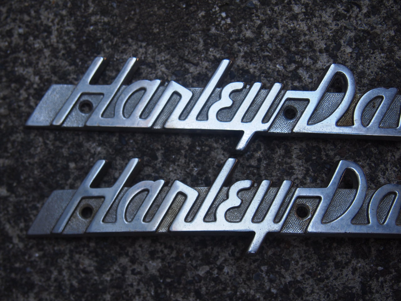 51-E52エンブレム