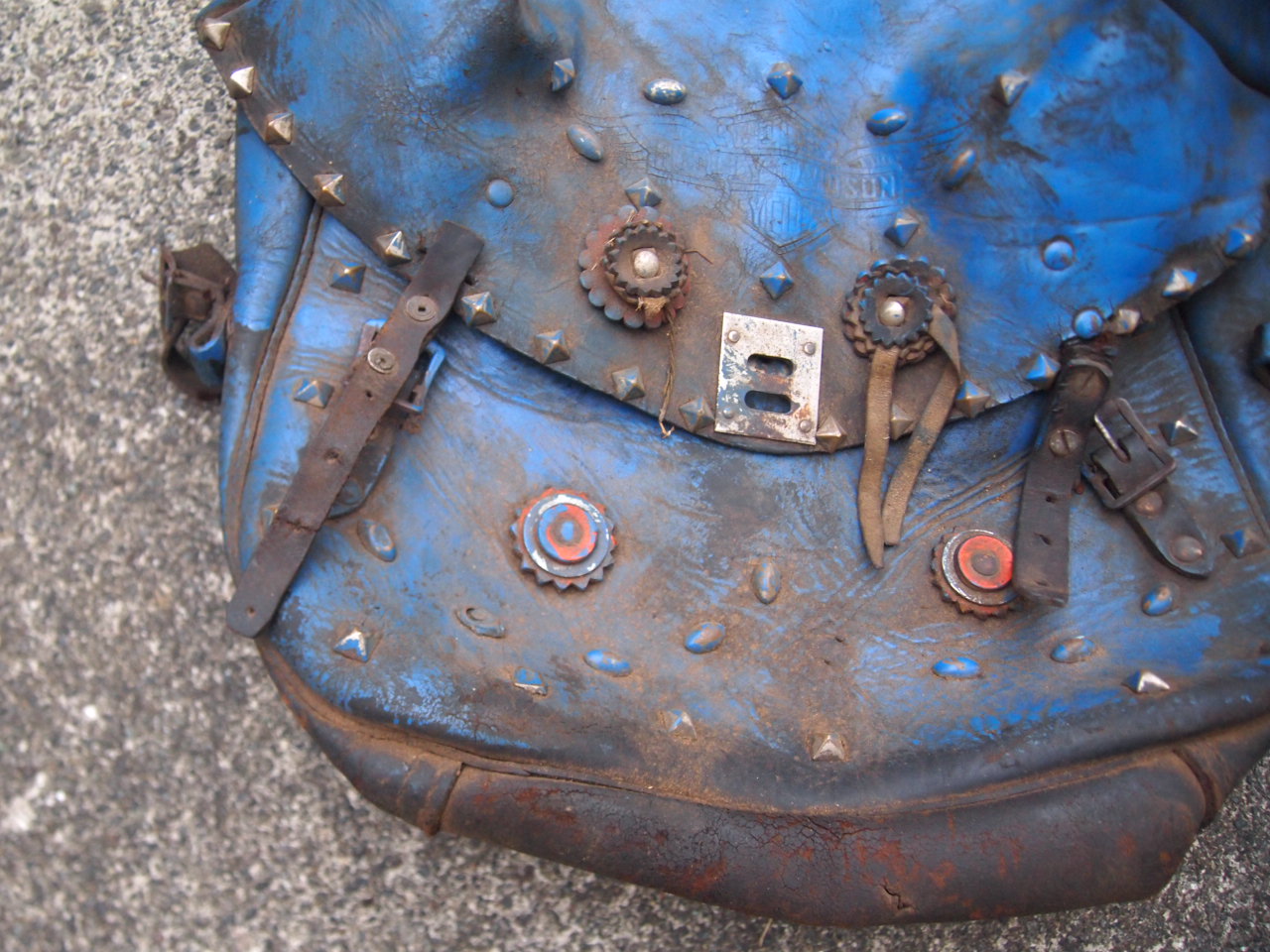 ロックタイトバッグ