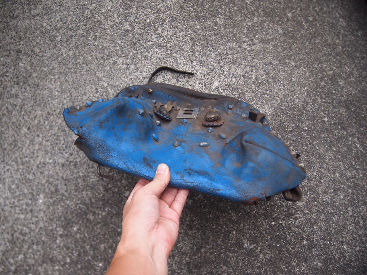 ロックタイトバッグ