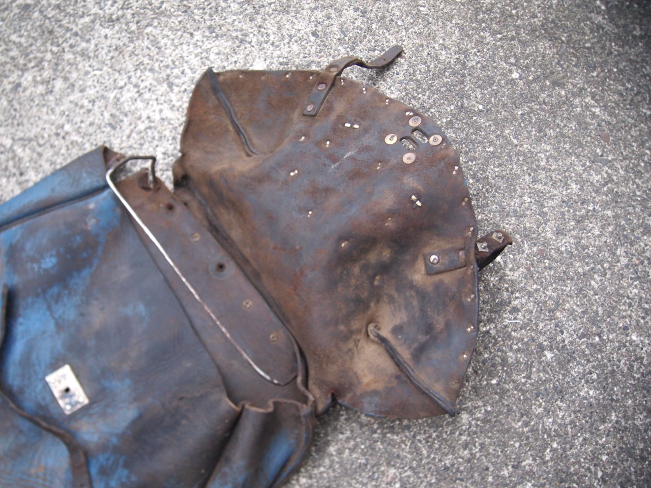 ロックタイトバッグ