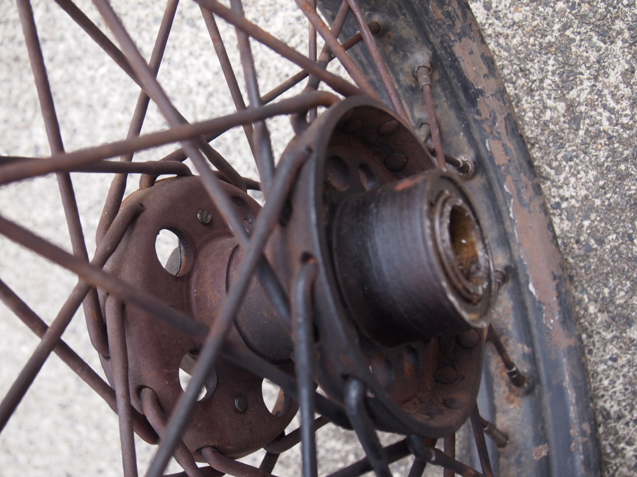 18インチ　スターハブホイール