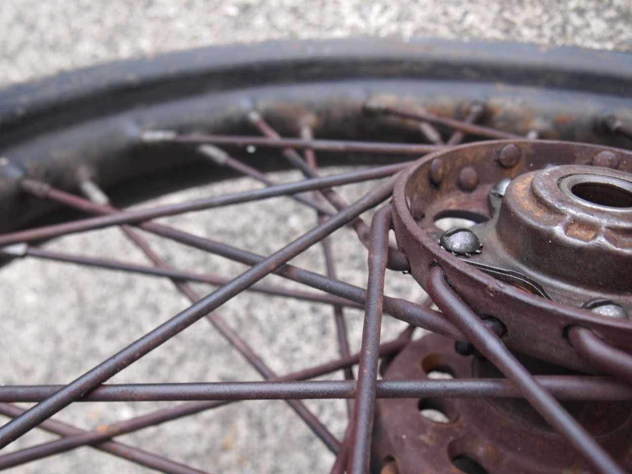 18インチ　スターハブホイール