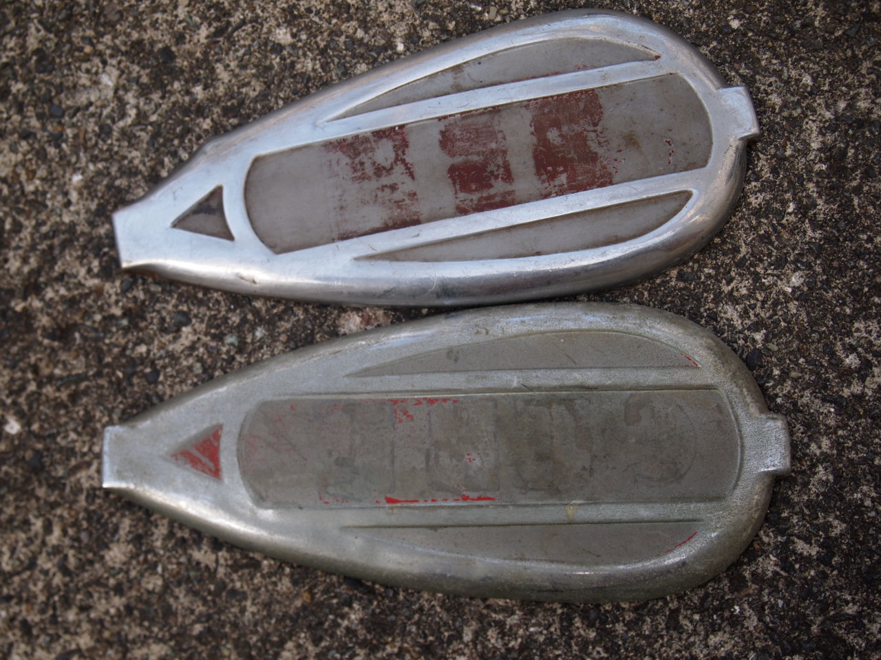 コミスキー　レッド