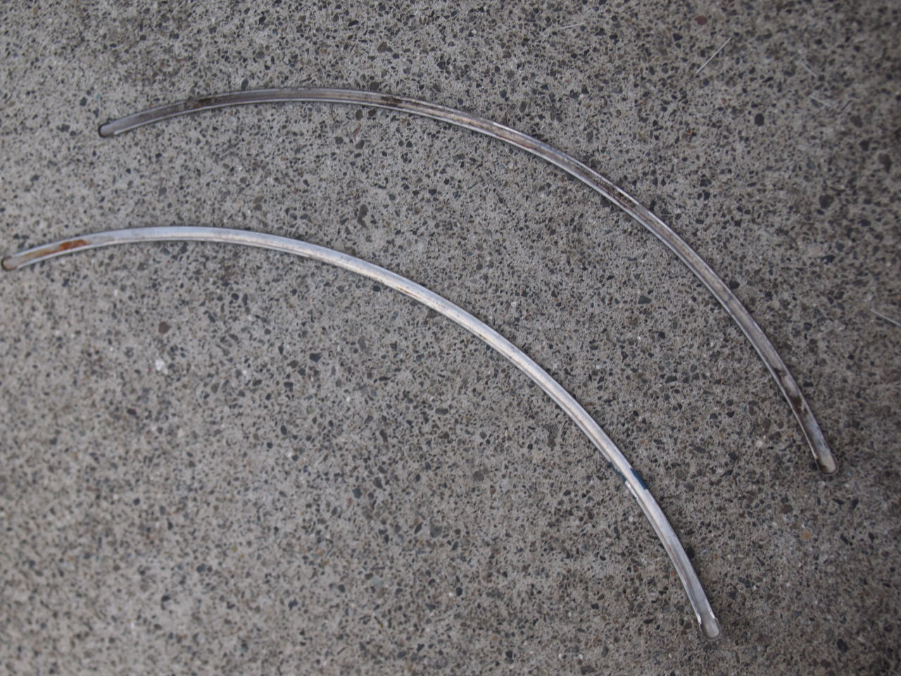 フェンダートリム