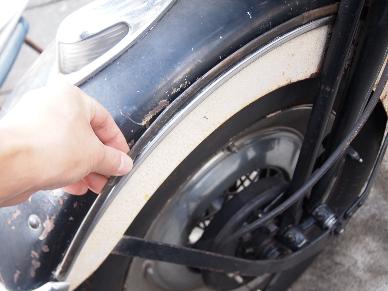 フェンダートリム