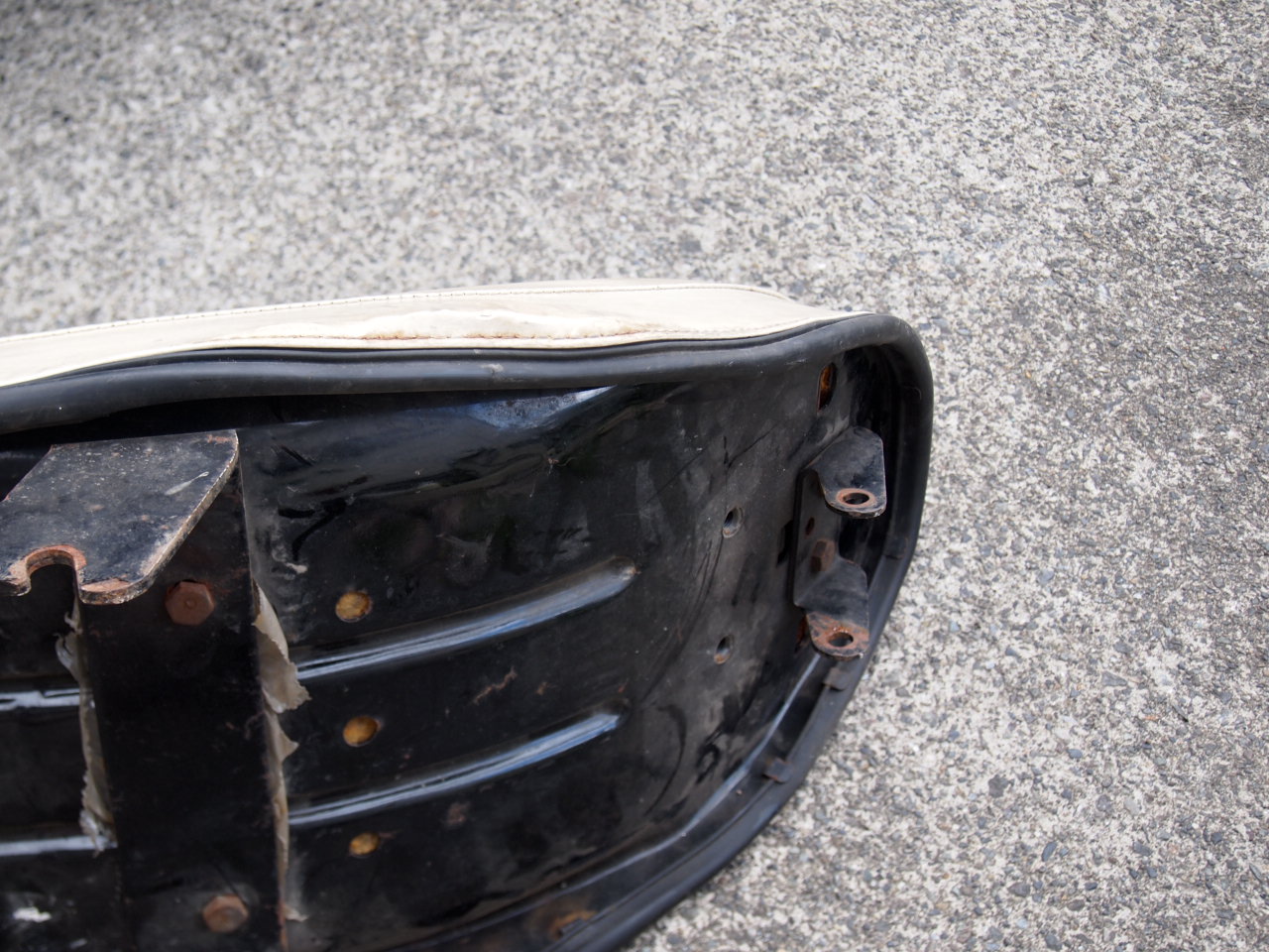 アイアン　バディシート