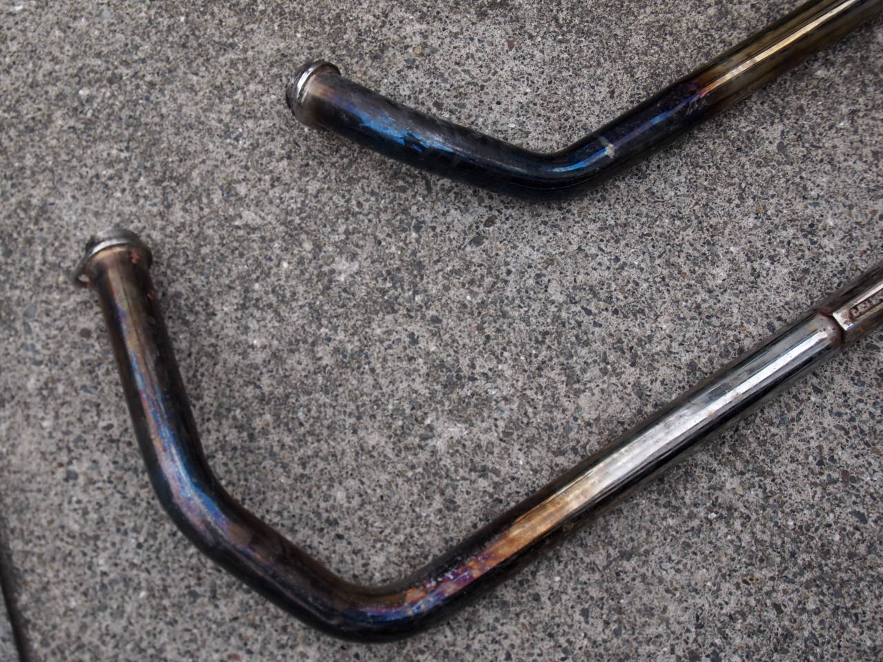 ショベルマフラー