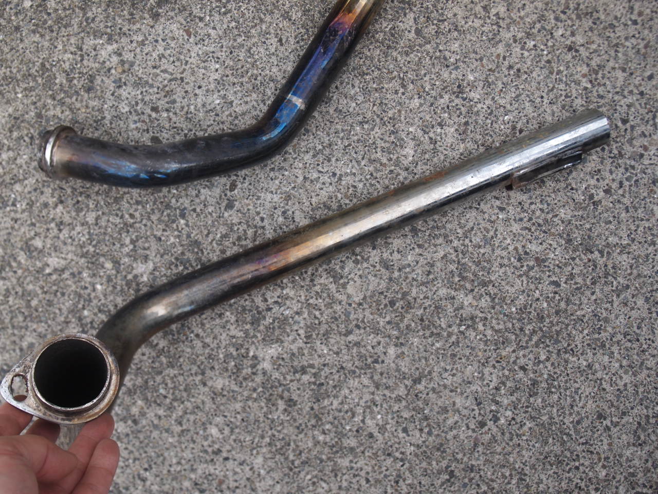 ショベルマフラー