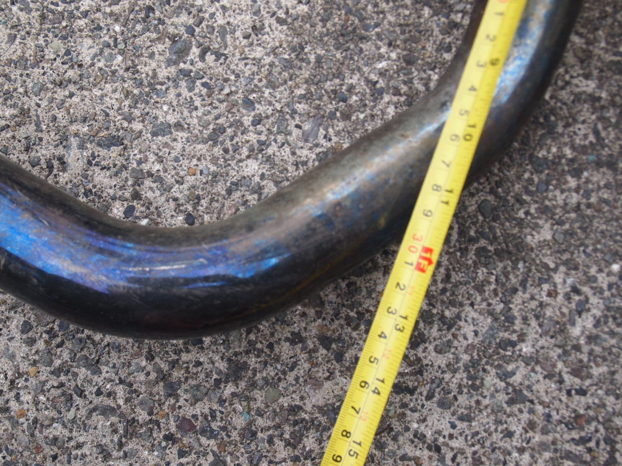 ショベルマフラー