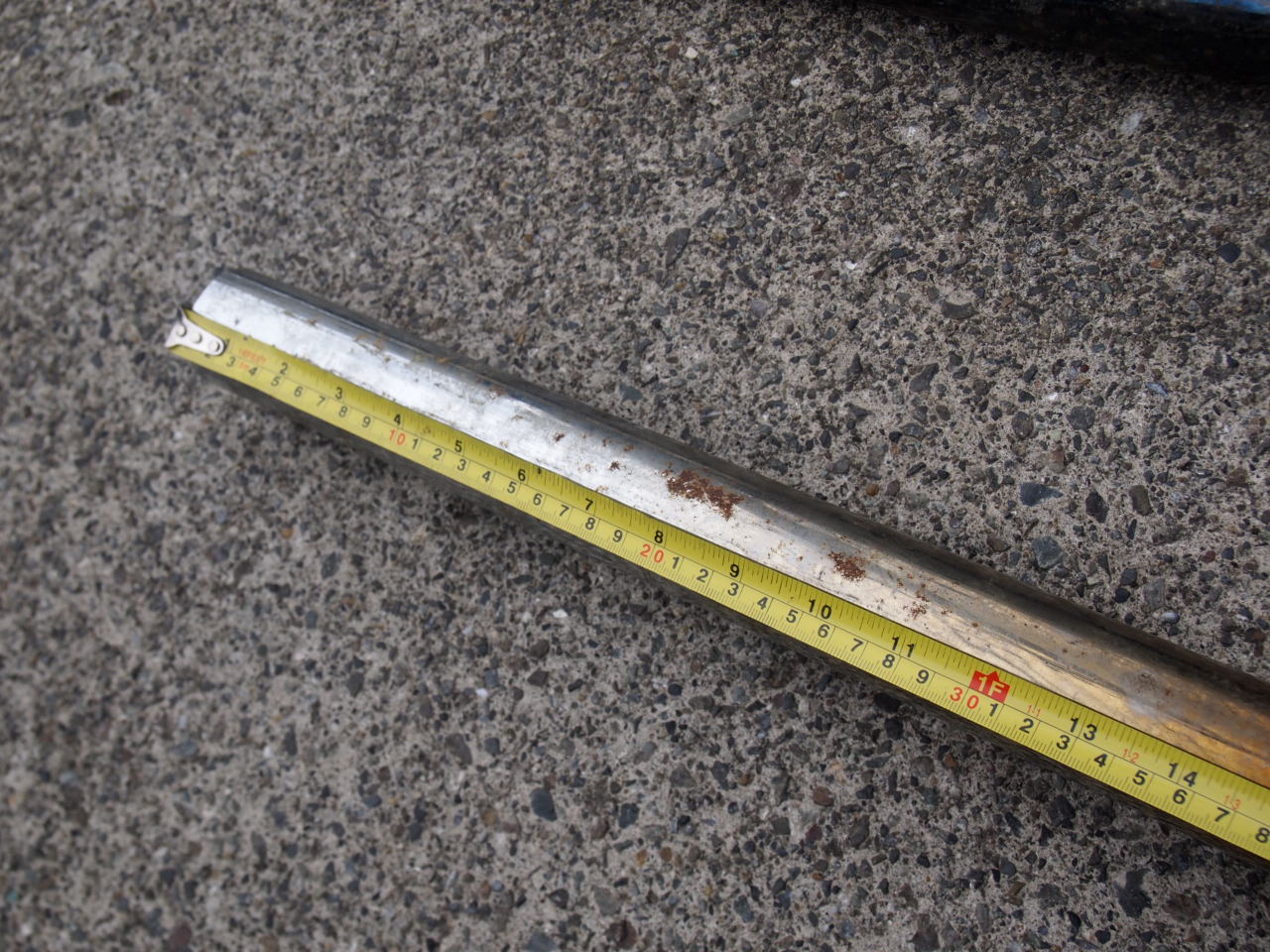 ショベルマフラー