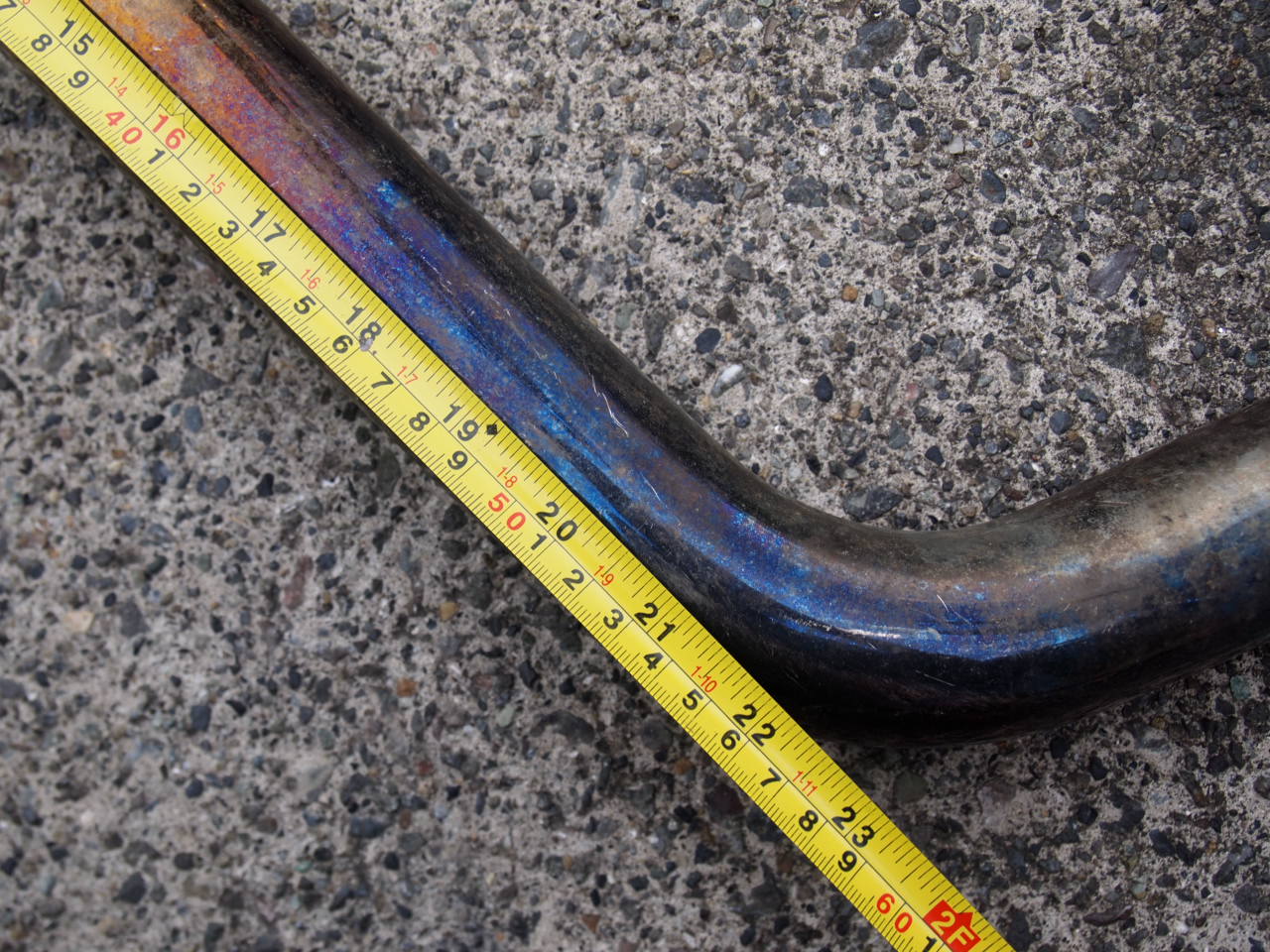 ショベルマフラー