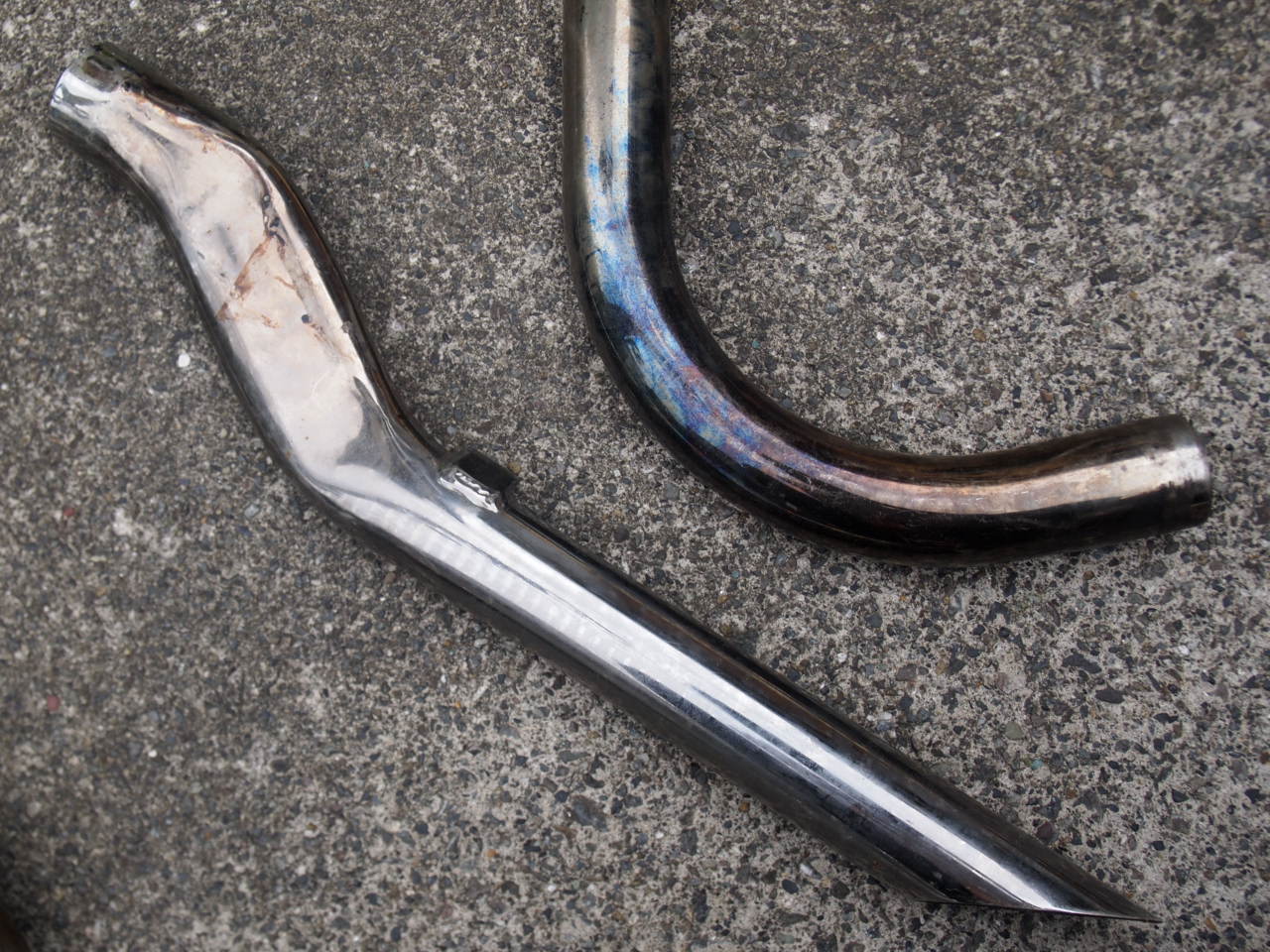 ショベルマフラー