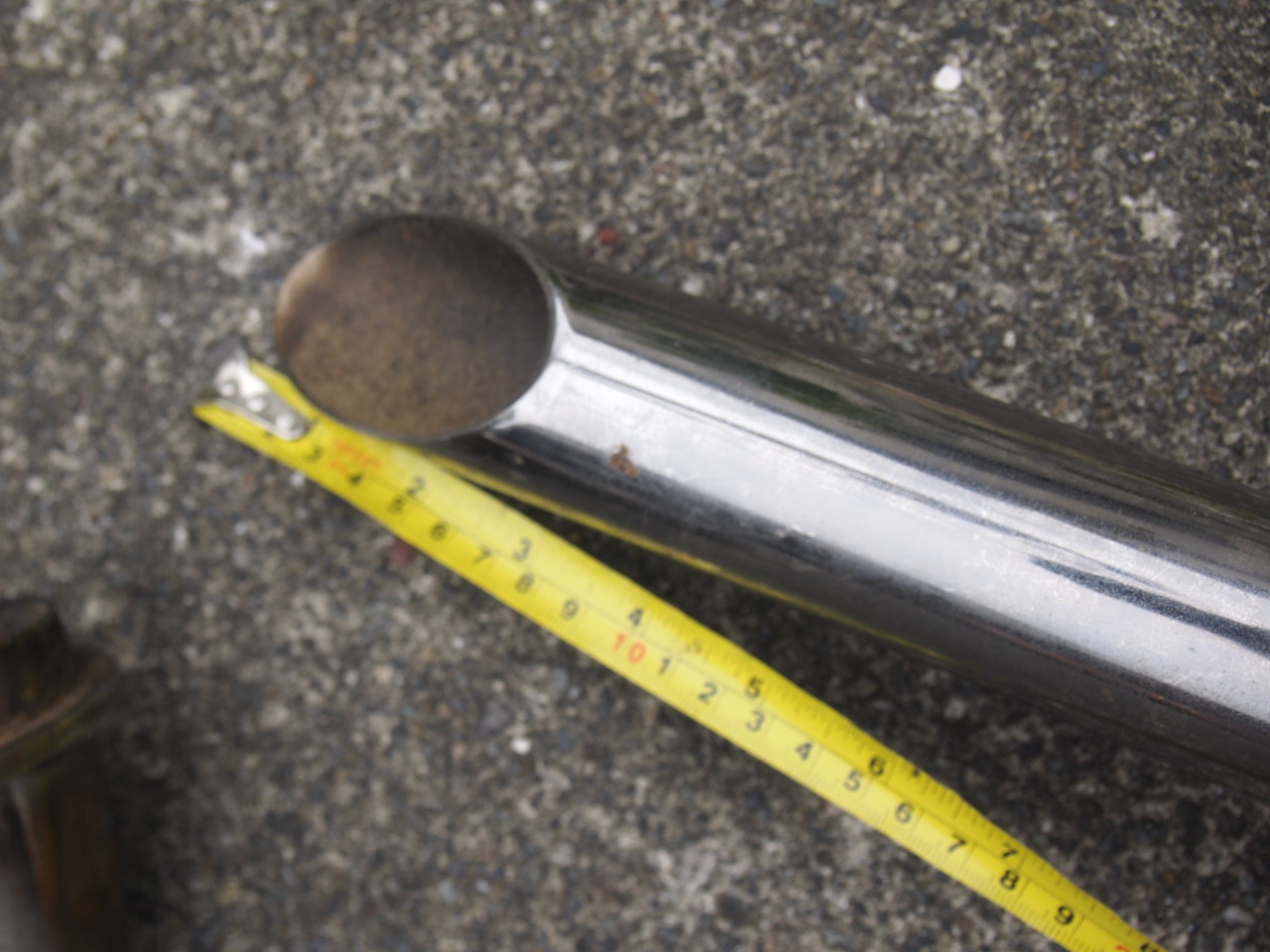 ショベルマフラー