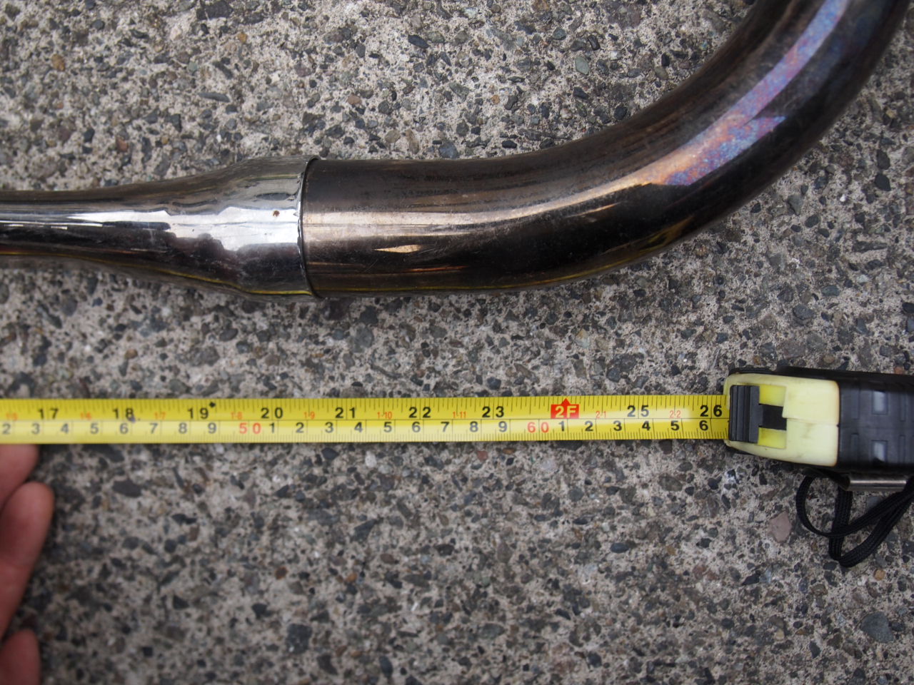 ショベルマフラー