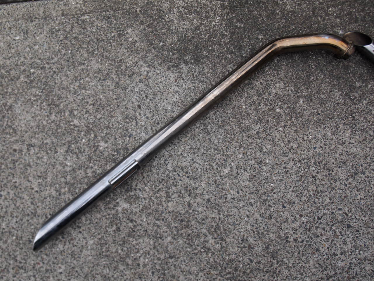 ショベルマフラー