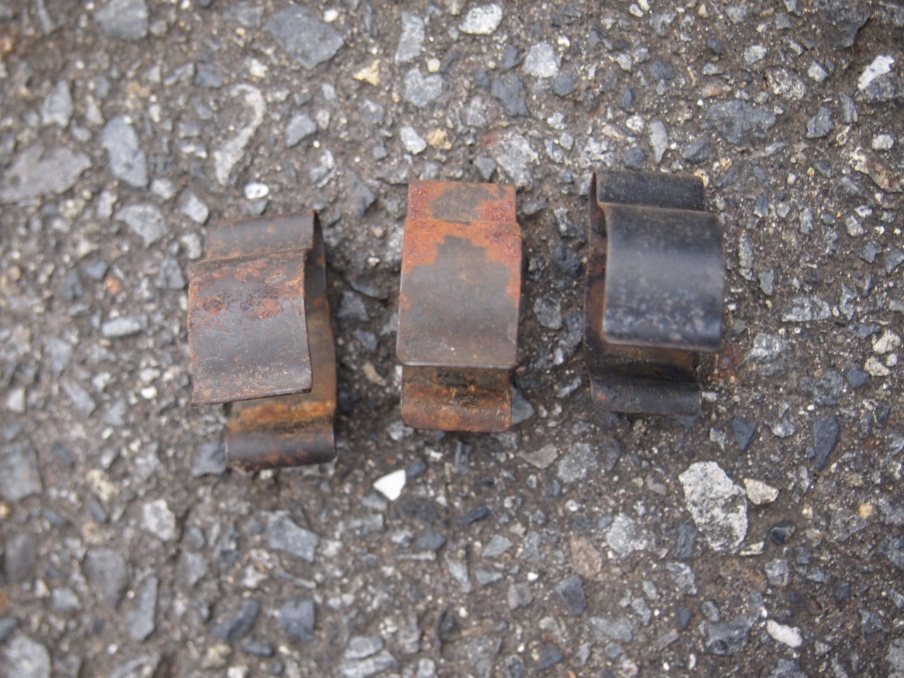 ワイヤークランプ