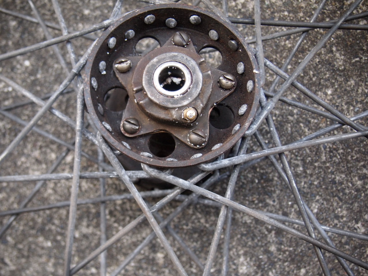 18インチ　スターハブホイール