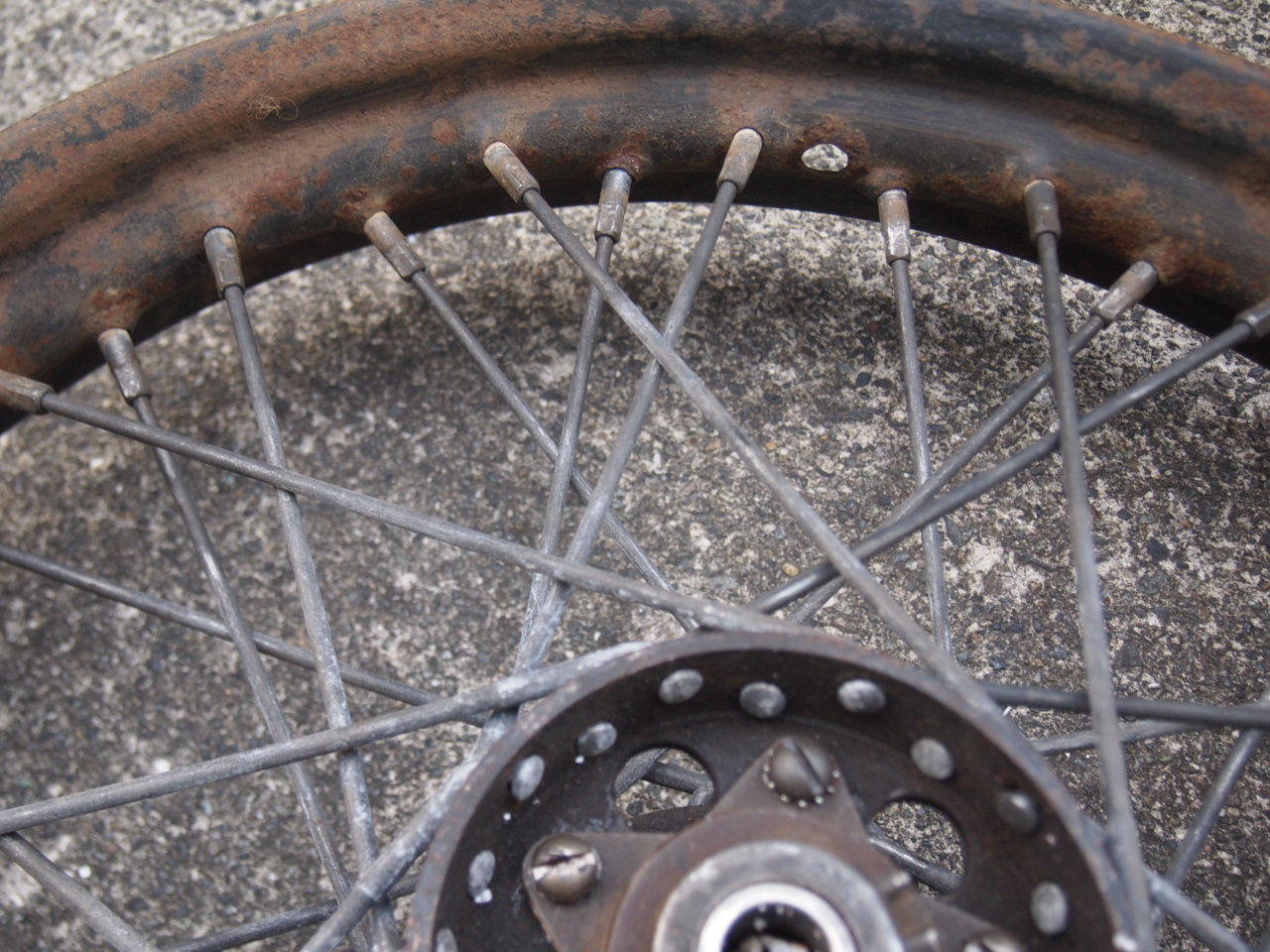 18インチ　スターハブホイール