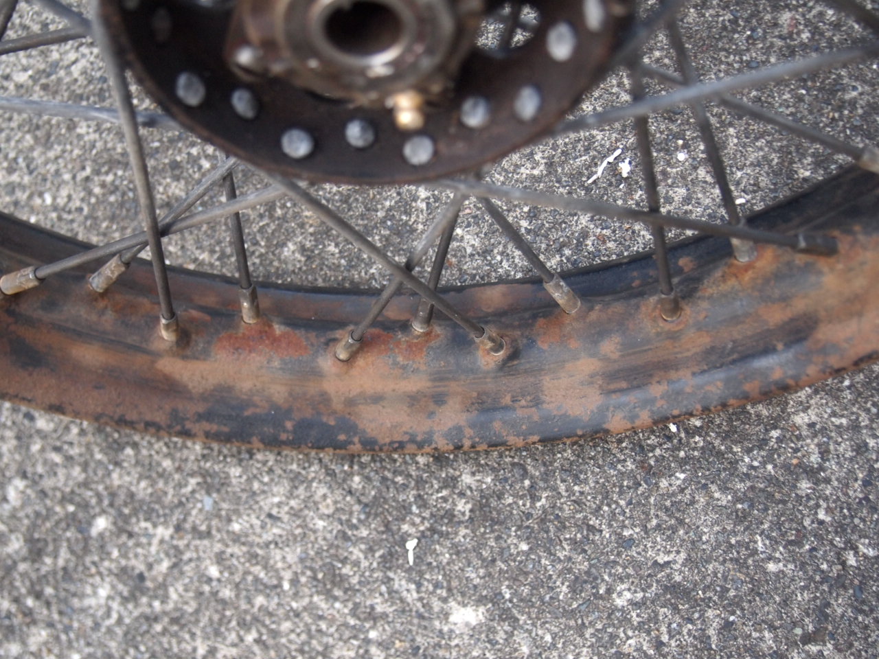 18インチ　スターハブホイール