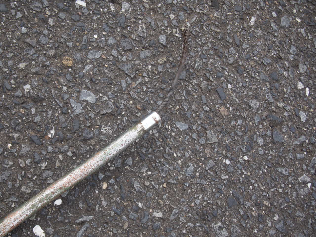 ブレーキレバー、ケーブル